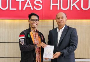 Kader Muhammadiyah Surabaya Rayakan Hari Konstitusi dengan Terbitkan Buku