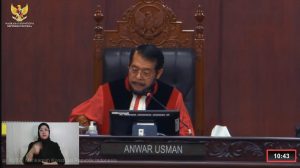 MK Tolak Uji Materi Batas Usia Capres-Cawapres Maksimal 70 Tahun