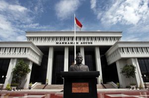 MA Batalkan Syarat Usia Minimal Kepala Daerah 30 Tahun, Karpet Merah Kaesang?