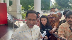 Mendikbudristek Nadiem Batalkan Kenaikan UKT Usai Dipanggil Jokowi