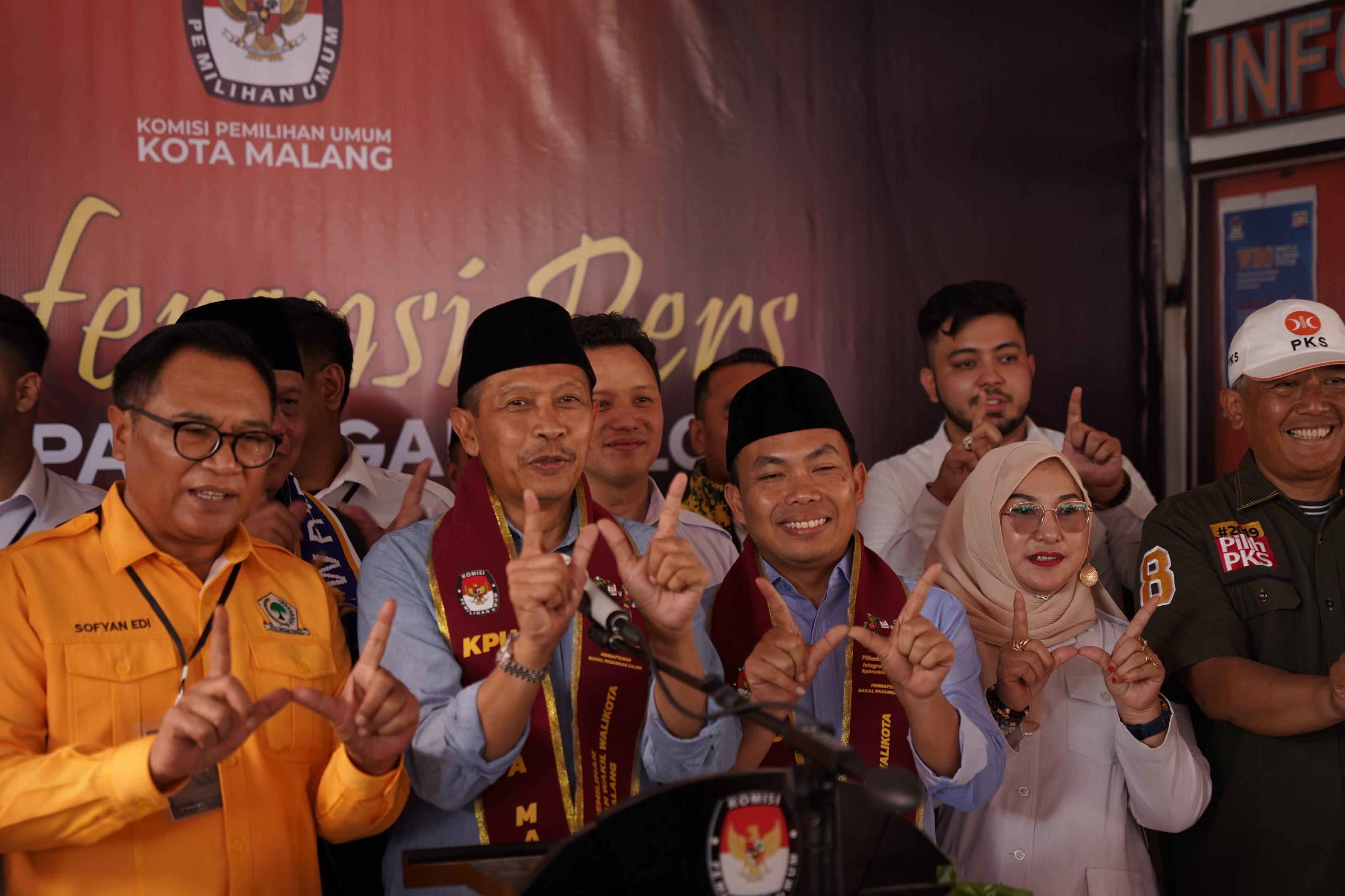 Anton-Dimyati dan Wahyu-Ali Resmi Mendaftar Pilkada Kota Malang 2024