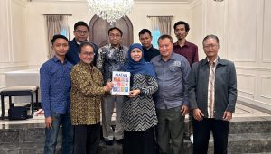 Jaringan Media Afiliasi Muhammadiyah Jatim Silaturrahmi dengan Khofifah