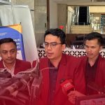 Ketua DPP IMM Bidang Hikmah, Politik dan Kebijakan Publik, Ari Aprian Harahap (dua dari kiri)