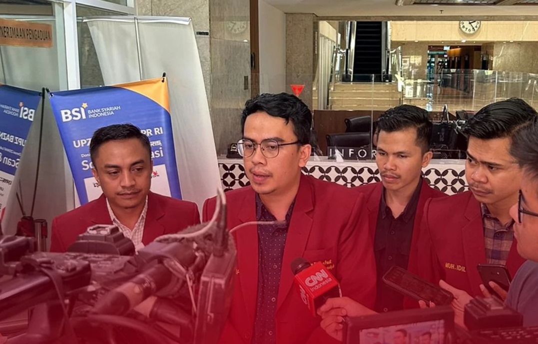 Ketua DPP IMM Bidang Hikmah, Politik dan Kebijakan Publik, Ari Aprian Harahap (dua dari kiri)