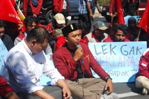 IMM Surabaya Geruduk DPRD, Tuntut Pemerintah Serius Tangani Isu Lingkungan dan Keamanan