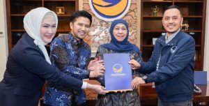 NasDem Resmi Serahkan B1.KWK ke Khofifah-Emil