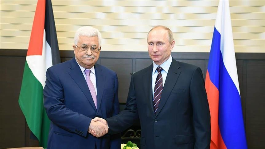 Presiden Palestina Mahmoud Abbas (kiri) saat bertemu dengan Presiden Rusia Vladimir Putin pada tahun 2018 lalu