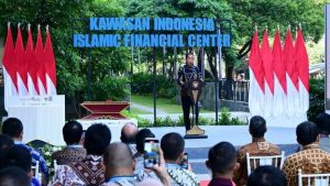 Punya Potensi Ekonomi Syariah Besar, Jokowi: Jangan Sampai Diambil Negara Lain