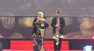 Kenakan Busana Majapahit, Khofifah Tegaskan Pentingnya Persatuan untuk Membangun Jawa Timur