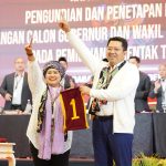 Pasangan Luluk-Lukman mendapatkan nomor urut 1 pada pengundian nomor urut di Hotel Mercure Grand Mirama, Kota Surabaya, Senin (23/9/2024). Foto:IST