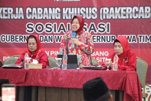 Serap Aspirasi di Situbondo, Tri Rismaharini Beri Solusi agar Warga Lebih Produktif