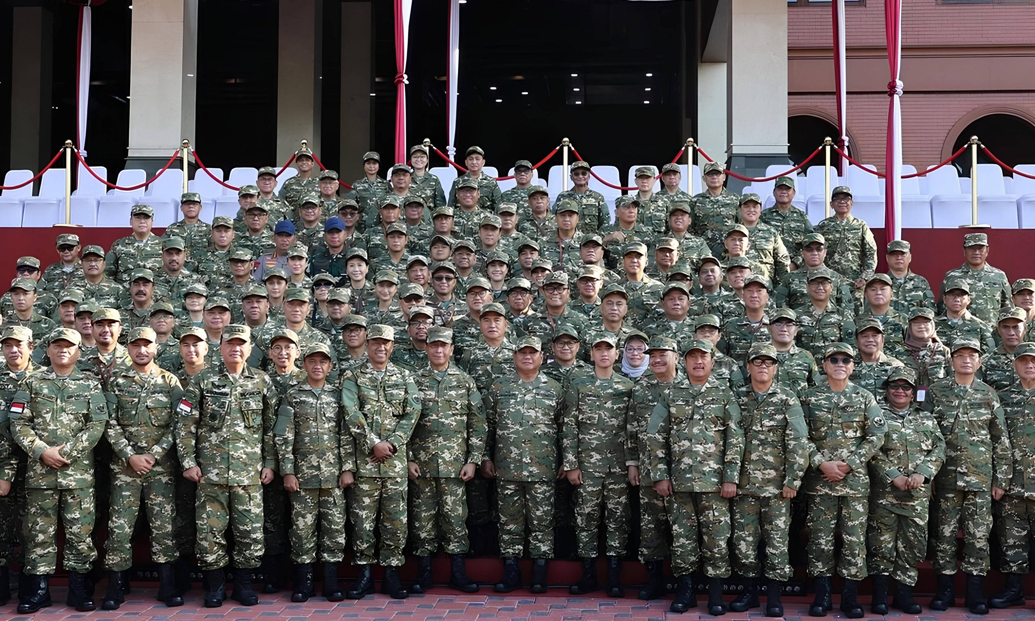 Para Menteri Ungkap Arahan Prabowo di Akmil Magelang: Jangan Didikte Asing