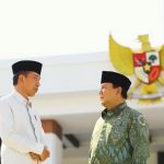 Presiden Jokowi (kiri) bersama Presiden terpilih Prabowo Subianto. (Foto:IG@prabowo)