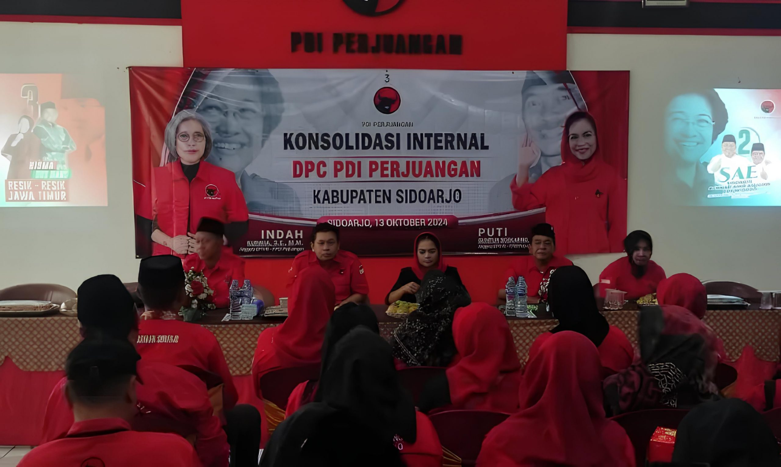 Konsolidasi internal PDIP Sidoarjo, cawabup nomor urut 2 Edy Widodo turut hadir dalam giat tersebut, Ahad (13/10/2024). Dia meminta tim untuk solid dan memenangkan Pilbup Sidoarjo 2024. (Foto:PDIP Jatim)