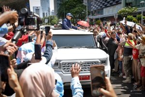 Dukung Produksi Dalam Negeri, Prabowo Minta Para Menteri Pakai Mobil Dinas Buatan PT Pindad