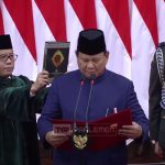Presiden Prabowo Subianto saat mengucapkan sumpah jabatan. Foto:Tangkapan Layar