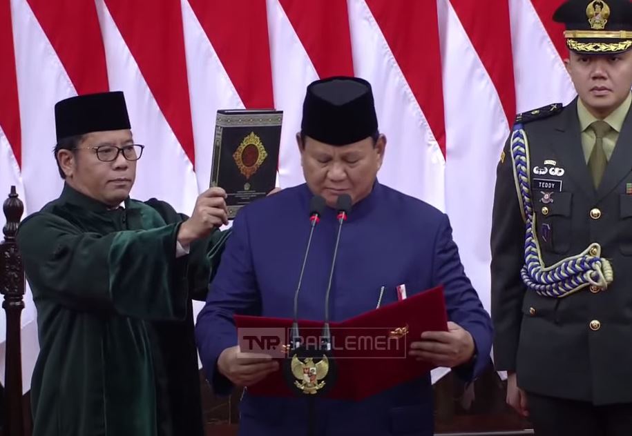 Presiden Prabowo Subianto saat mengucapkan sumpah jabatan. Foto:Tangkapan Layar