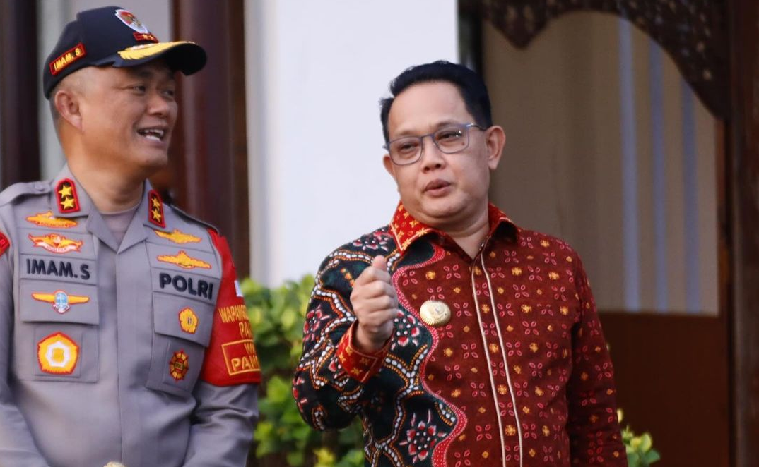 Pj Gubernur Jawa Timur Adhy Karyono.(Foto:IST)