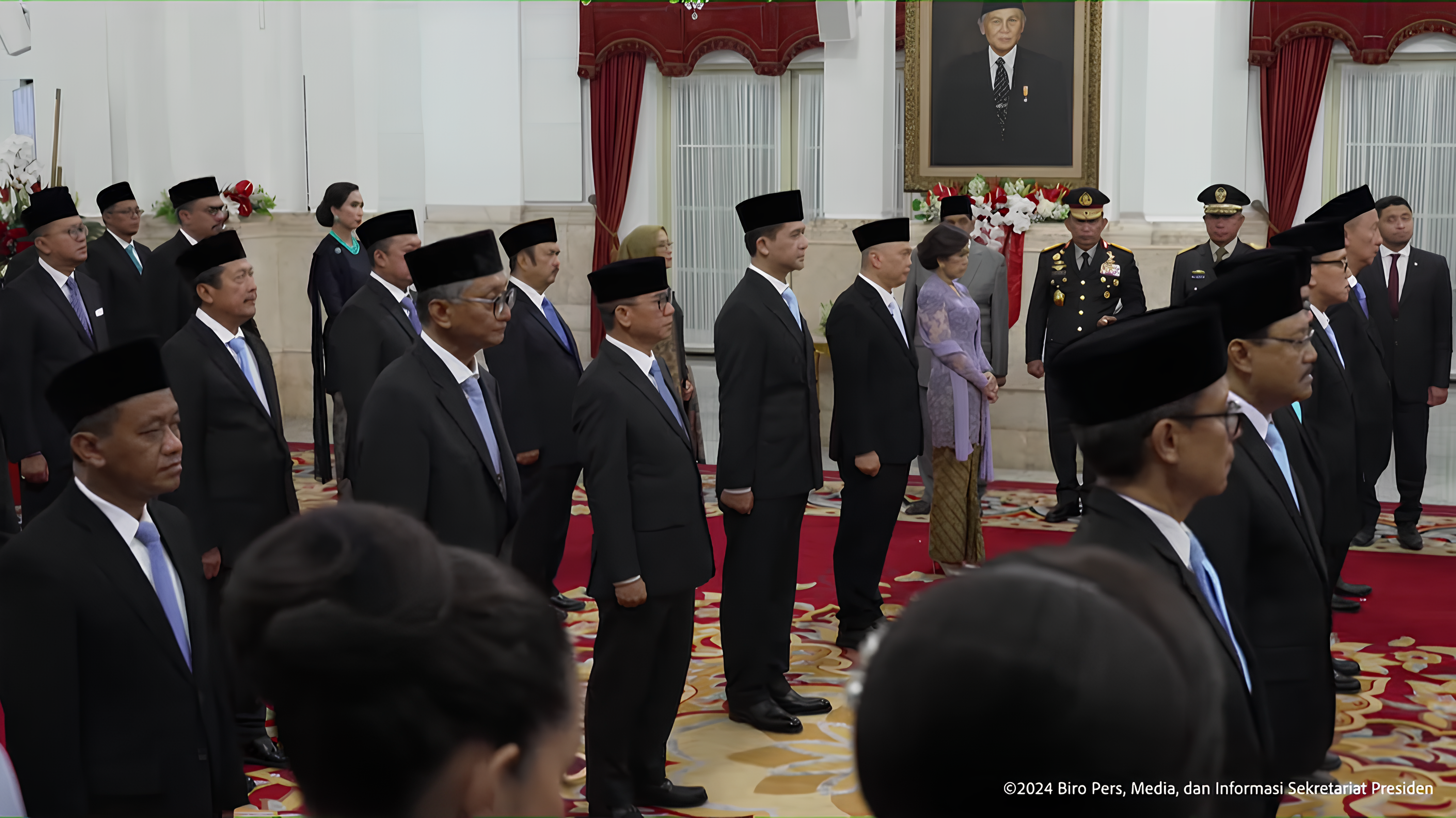 Prabowo melantik jajaran Menteri Kabinet Merah Putih periode 2024-2029 di Istana Negara, Jakarta, Senin (21/10/2024). (Foto:Ubay)