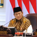 Presiden Prabowo Subianto saat sidang kabinet perdana di Istana Negara, Jakarta, Rabu (23/10/2024). (Foto:Tangkapan layar/Ubay)