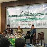 Cagub Jatim nomor urut 3 Tri Rismaharini (Risma) berdialog dengan warga Muhammadiyah Kabupaten Kediri, Ahad (6/10/2024).(Foto:Afwan/IST)