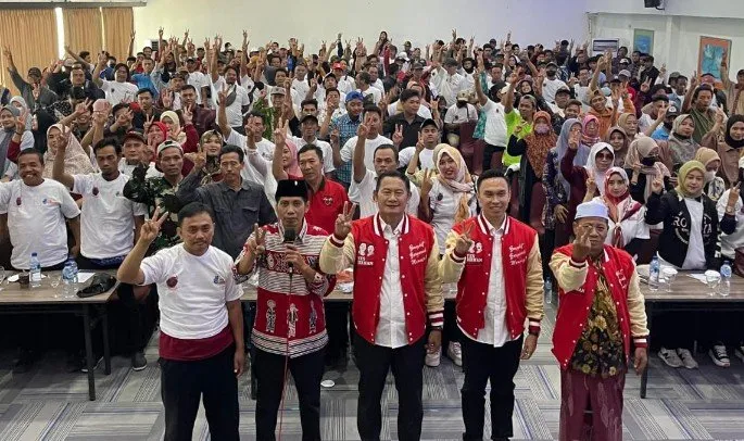 Relawan Banteng Bergerak dari PDIP menyatakan siap all out untuk memenangkan paslon Yes-Dirham dalam Pilbup Lamongan 2024. (Foto:PDIP Jatim)