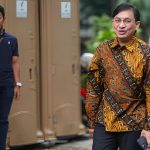 Pianis Kahitna dan pendiri Yovie & Nuno, Yovie Widianto datang ke kediaman Presiden terpilih Prabowo Subianto di Jalan Kertanegara, Jakarta, Selasa (15/10/2024). (Foto:Tangkapan layar/Ubay)