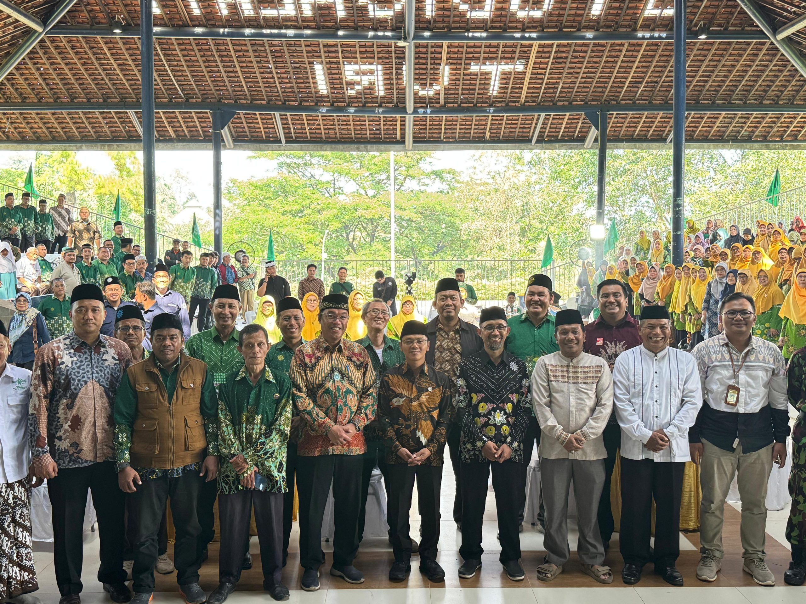 Wamendikdasmen Fajar Riza Ulhaq ketika menghadiri Resepsi Milad ke-112 Muhammadiyah di Kota Depok, Sabtu (23/11/2024). (Foto:IST)