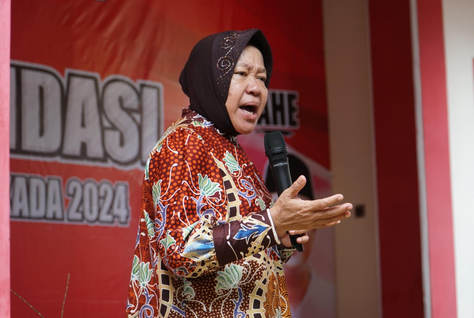 Risma dalam acara Konsolidasi Pemenangan Pilkada Serentak yang digelar DPC PDIP Kabupaten Lumajang