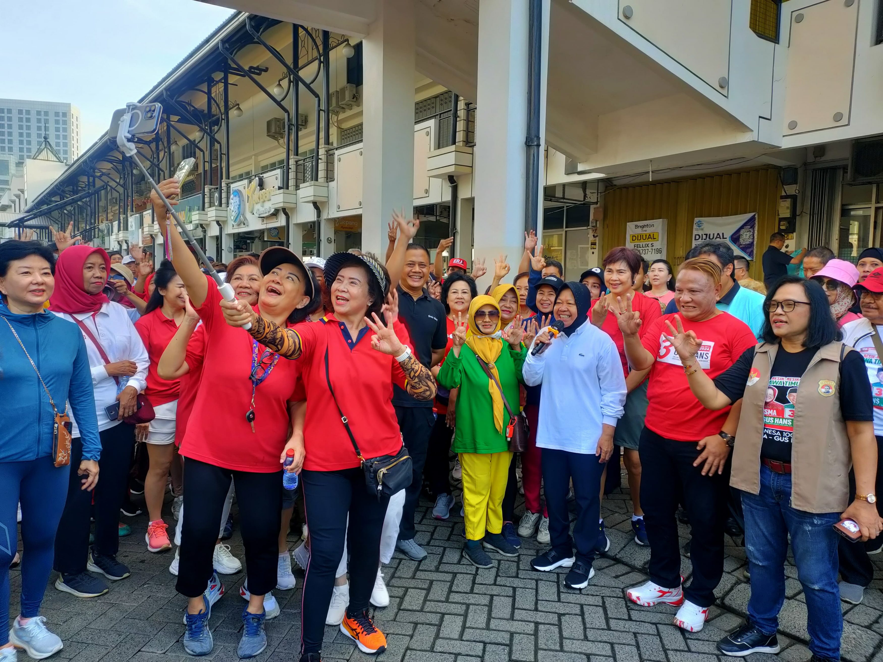 Antusiasme Warga dan Pengusaha untuk Paslon Risma-Gus Hans