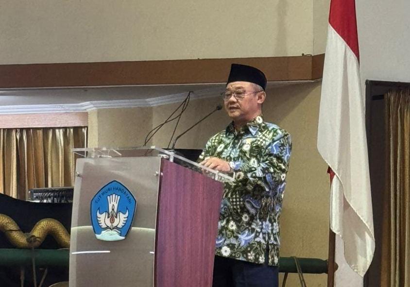 Mendikdasmen RI Prof Abdul Mu'ti ketika menghadiri Pembukaan Rakornas Majelis Dikdasmen dan PNF PP Muhammadiyah, Sabtu (23/11/2024). (Foto:Muhammadiyah.or.id)