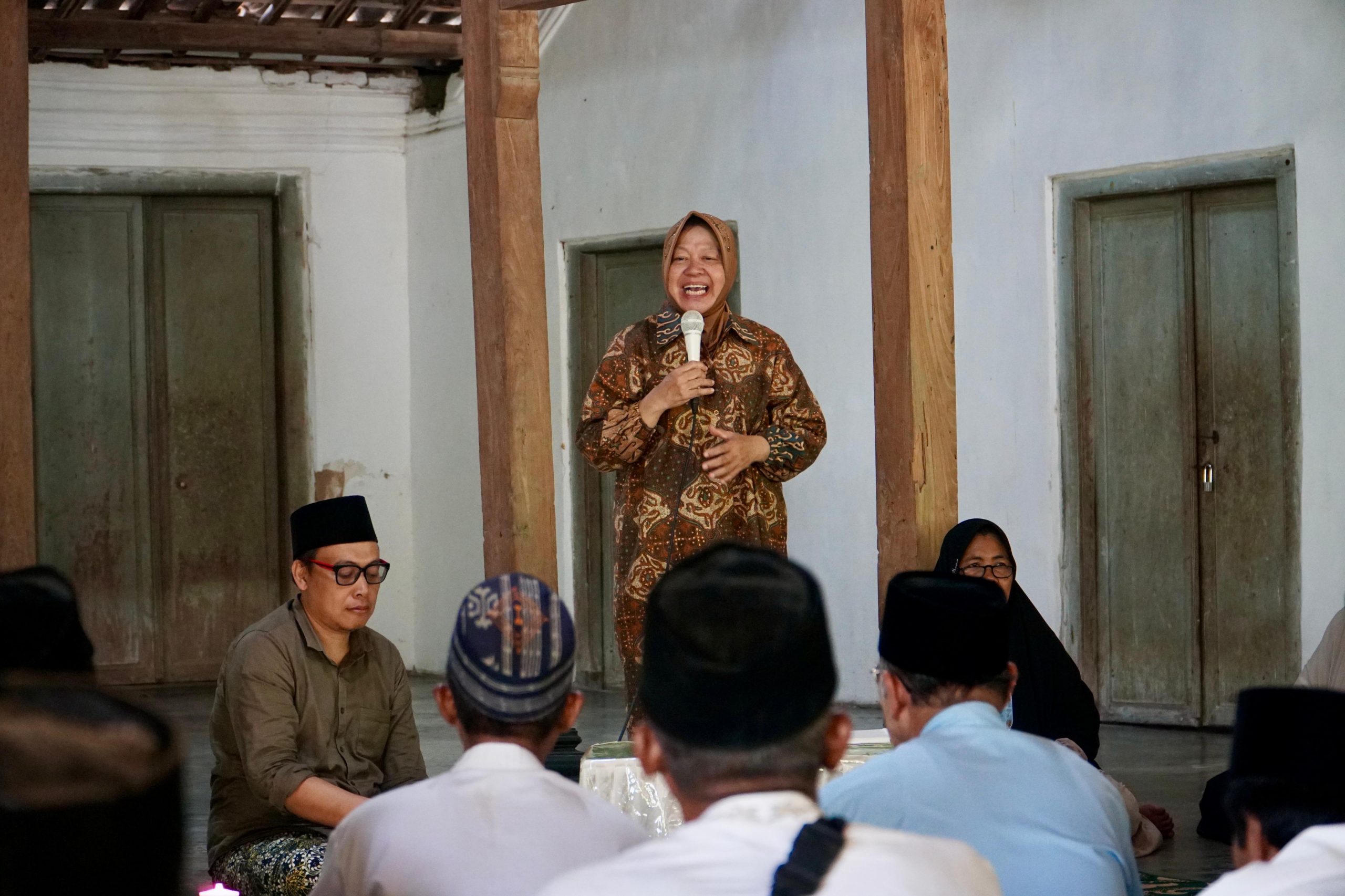 Risma mengungkapkan Visi Besar untuk meningkatkan akses pendidikan dan teknologi bagi para santri Pondok Pesantren di Jawa Timur