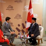 Presiden RI Prabowo Subianto (kanan) melangsungkan pertemuan bilateral dengan PM Kanada Justin Trudeau di sela forum KTT APEC, Jumat (15/11/2024). (Foto:Tangkapan layar/ Ubay)