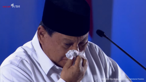 Bicara Soal Kesejahteraan, Prabowo Menangis di Hadapan Ribuan Guru