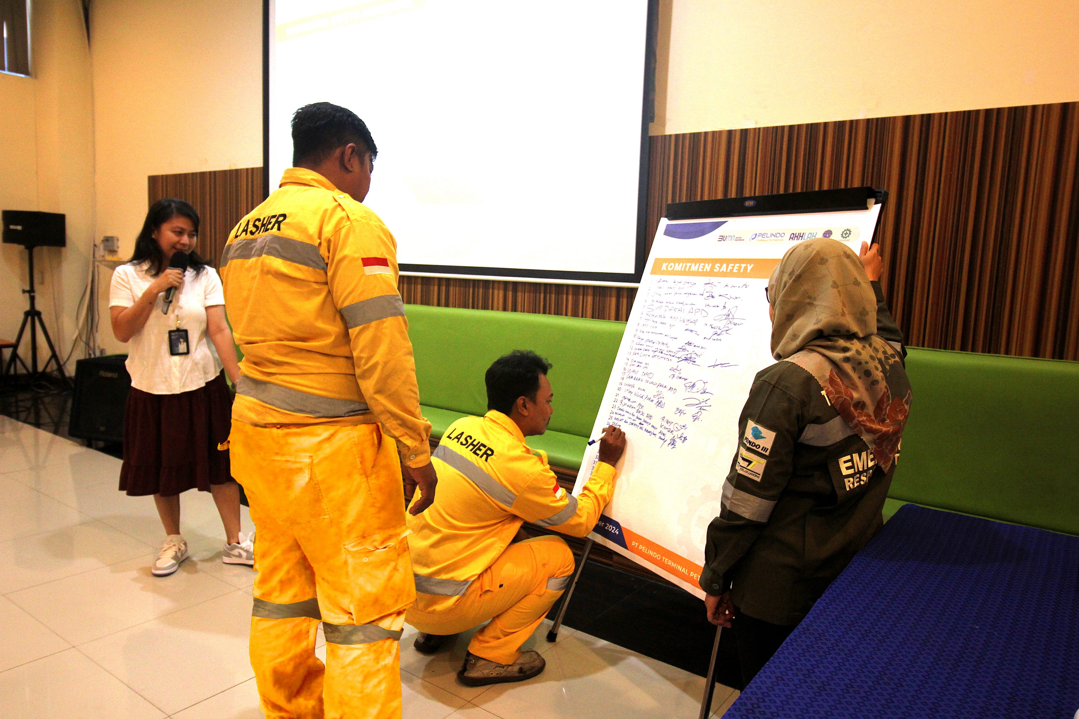 Teluk Lamong Perkuat Nol Kecelakaan Kerja, Begini Caranya
