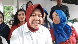 Usai Nyoblos Pilkada Bareng Emak-emak, Risma Bakal Memantau Situasi dari Kediri