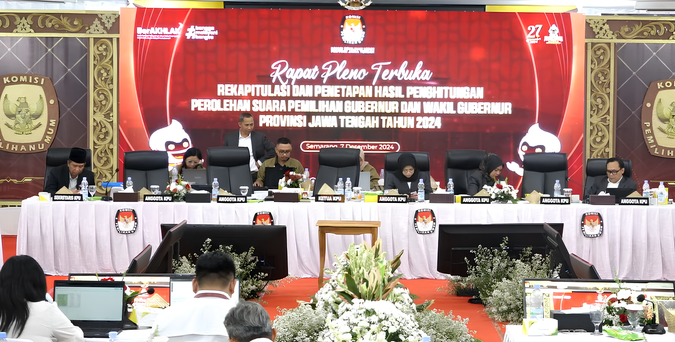 Rapat Pleno Terbuka Rekapitulasi dan Penetapan Penghitungan Suara Pilgub Jateng 2024. (Foto: Ubay)