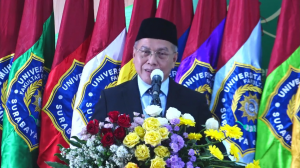Simak Empat Pesan Ketua PWM Jatim Kepada Rektor Baru UM Surabaya