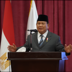 Presiden RI Prabowo Subianto saat memberikan pidato dalam pertemuan dengan para mahasiswa Indonesia yang menempuh pendidikan di Universitas Al-Azhar, Kairo, Mesir, Rabu (18/12/2024) waktu setempat.(Foto:Tangkapan layar/Ubay)