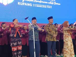Ketika Haedar Bergoyang ke Kiri dan ke Kanan