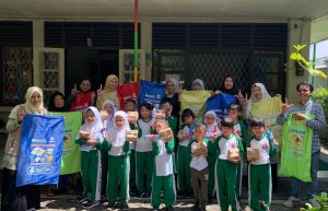 RBC Institute Ajak Siswa Difabel Malang Lebih Peduli Lingkungan