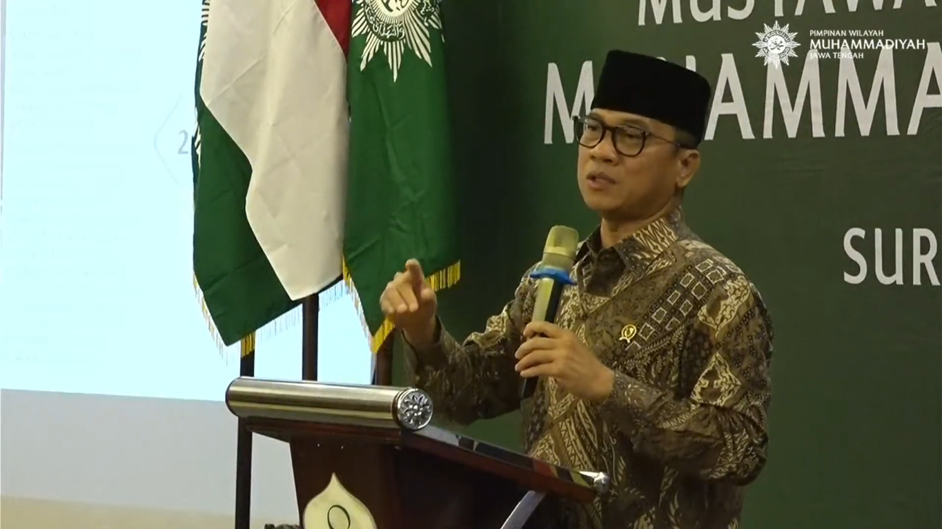 Mendes PDT Yandri Susanto ketika menghadiri Musypimwil Muhammadiyah Jawa Tengah di Solo, Sabtu (21/12/2024). (Foto:Tangkapan layar/ Ubay)