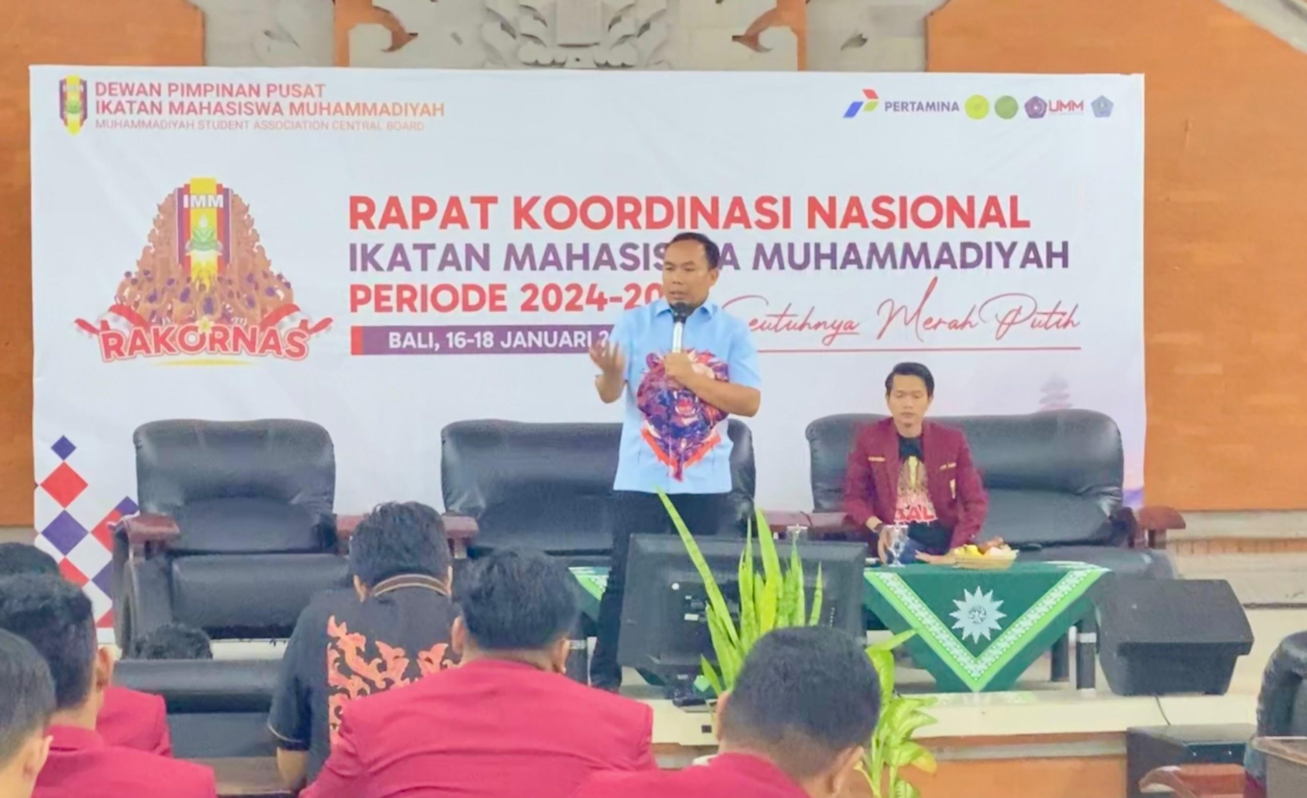 Wakil Wali Kota Malang terpilih dalam Pilkada 2024, Ali Muthohirin, saat menjadi pembicara dalam Rakornas IMM di Denpasar, Bali. (Foto:IST)