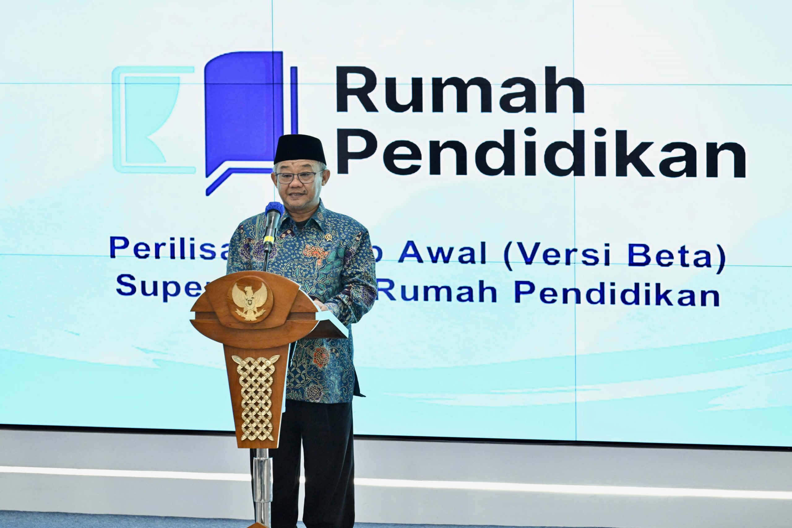 Mendikdasmen RI Prof Abdul Mu'ti saat peluncuran platform Rumah Pendidikan, Selasa (21/1/2025).