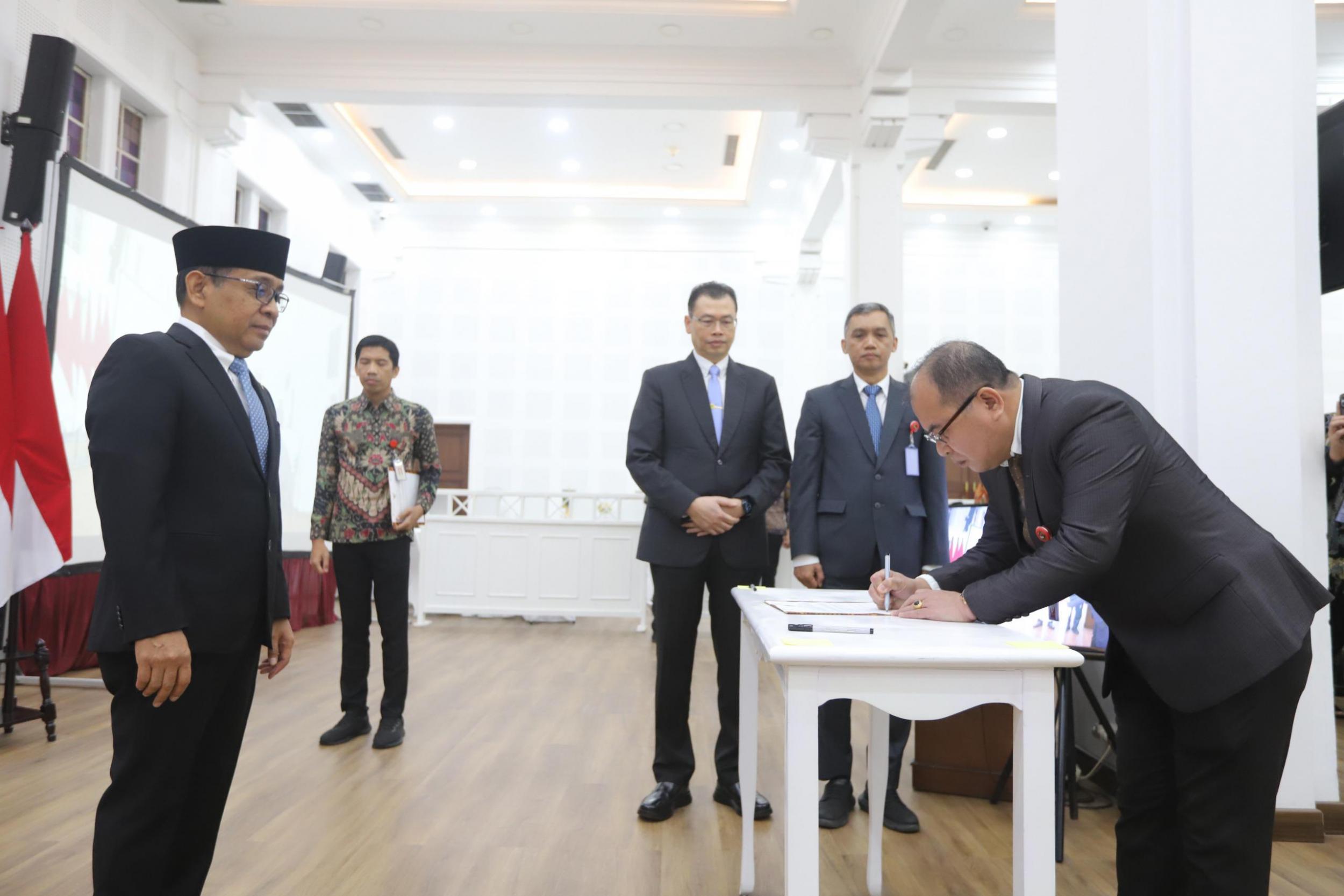 Pesan Menko PMK Kepada Pejabat Deputi: Jadikan Kemenko PMK Kementerian Cerdas