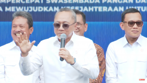 Peringatan Hari Desa 2025, Zulhas Dorong Swasembada Pangan