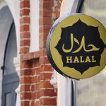 Wisata halal. (Ilustrasi:Canva/ubay)