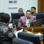Wakil Ketua Baleg DPR RI, Ahmad Doli Kurnia dalam rapat pleno pengesahan jadwal acara rapat Baleg di Gedung Nusantara I, Senayan, Jakarta, pada Selasa (21/1/2025). (Foto:DPR)