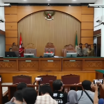 Sidang pembacaan putusan terhadap permohonan gugatan praperadilan Sekjen PDIP Hasto Kristiyanto di PN Jaksel, Kamis (13/2/2025). (Foto: Tangkapan layar)