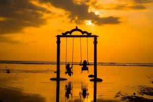 8 Lokasi Sunset Terindah di Indonesia, Salah Satunya di Jawa Timur!